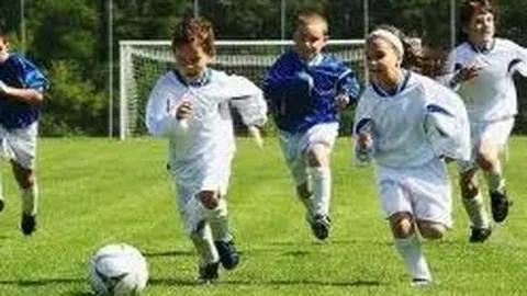 特鲁姆普直布罗陀赛事逐20万英镑大奖，颜丙涛捍卫16强资格